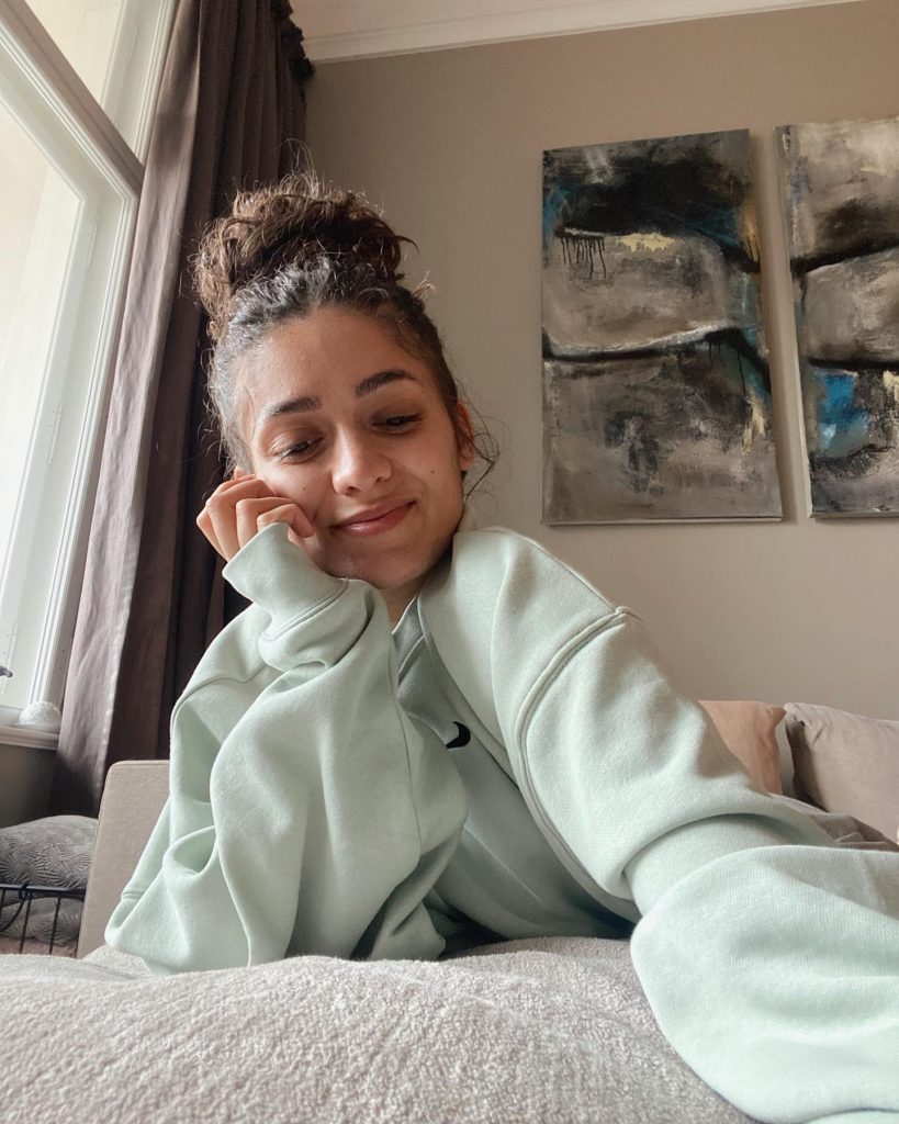 Expert Fashion and Beauty Advice